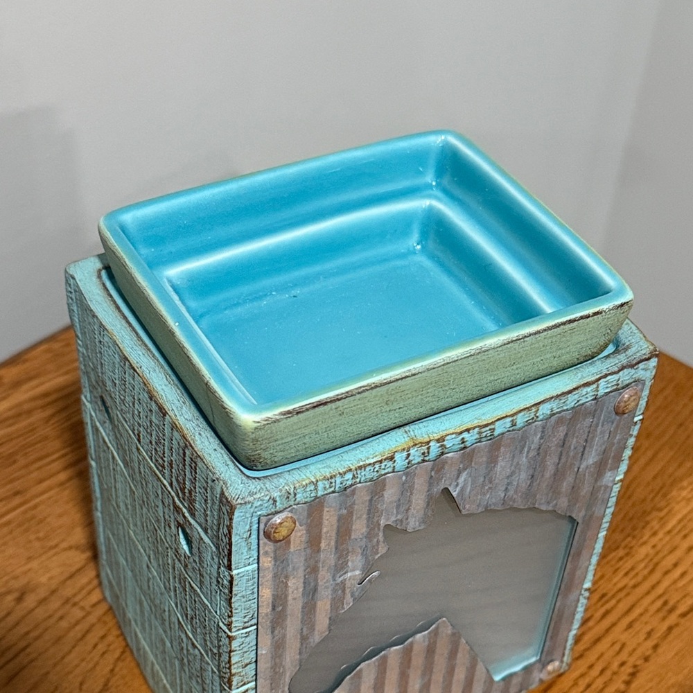 Scentsy Unbridled Wax Warmer - Picture 4 of 7